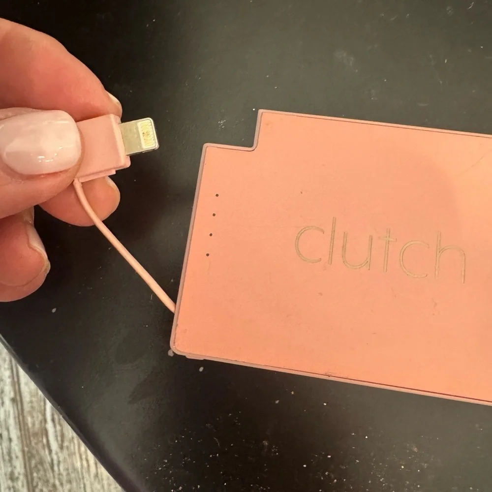 Pink Clutch Power Bank- I🩷my CLUTCH portable charger but I got a new phone so…